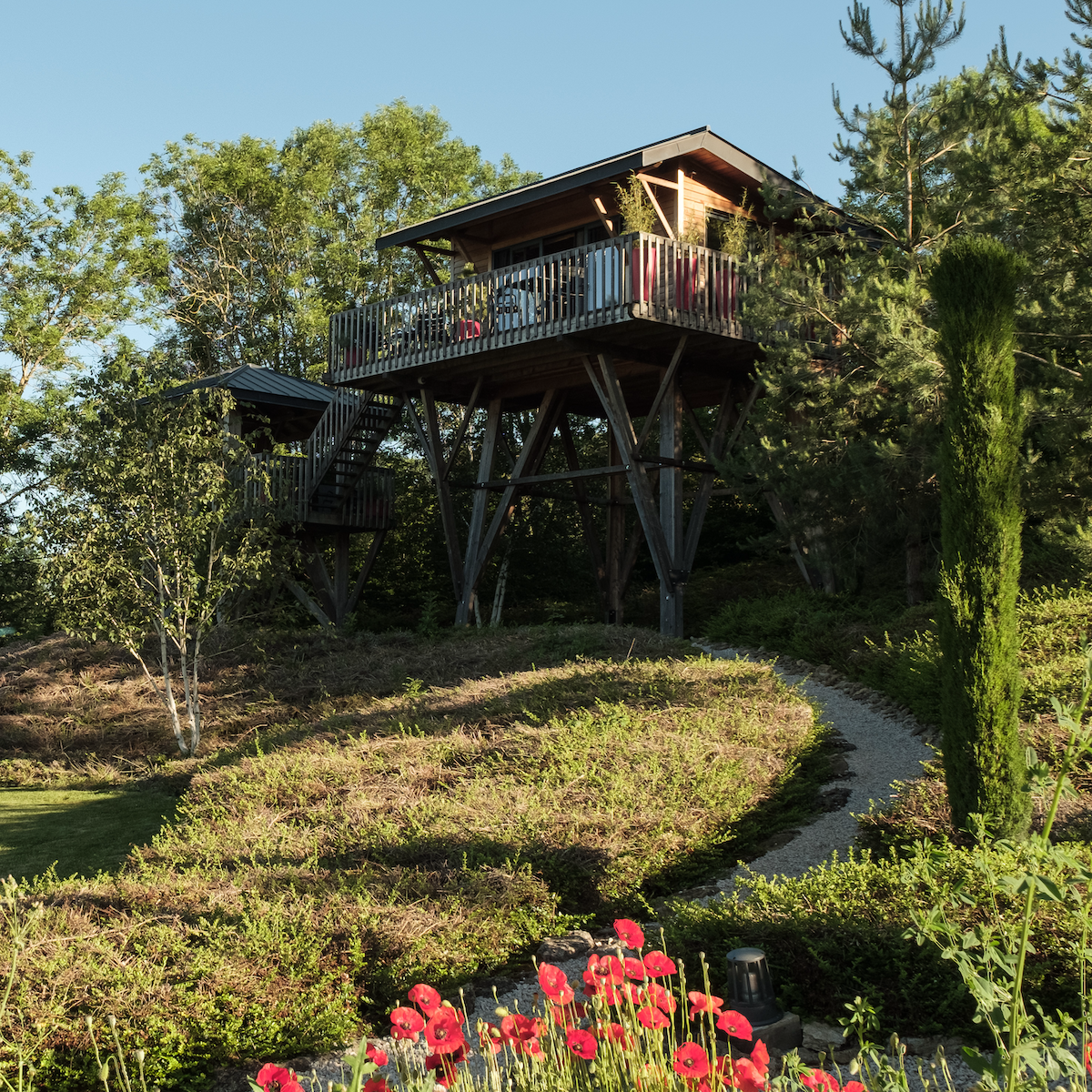 [1 NIGHT] Luxury Room OF YOUR CHOICE • Private Jacuzzi®