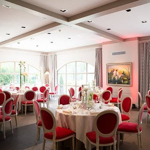 Expérience unique : escapade en 2CV et déjeuner au restaurant Le Lassey à Sainte Sabine en Côte d'Or